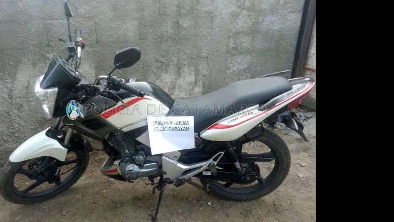 Recuperaron una moto en Huillapima