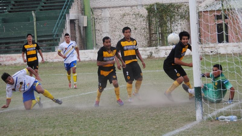 Villa Cubas festejó la clasificación con goleada y “Poli” zafó con un empate