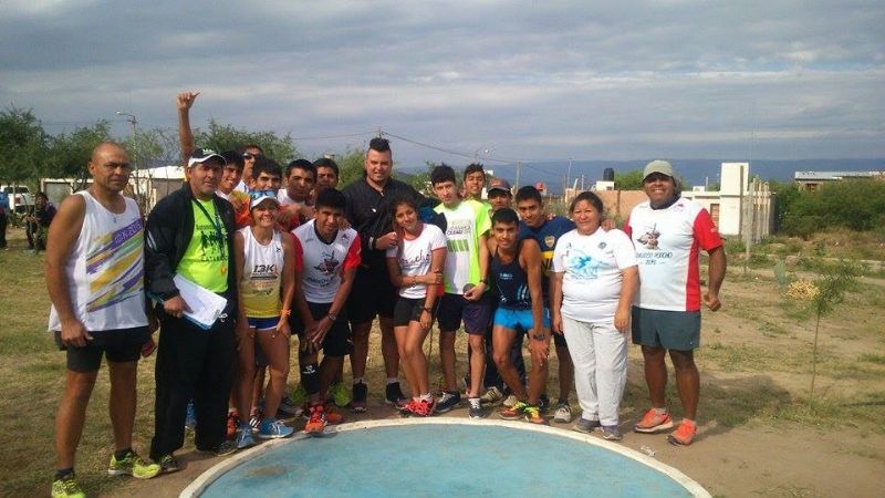 Histórico: el tinogasteño Hugo Nieto batió tres veces el récord de bala