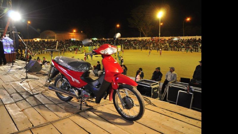 Exitoso Bingo Familiar para homenajear a las mamás de Valle Viejo