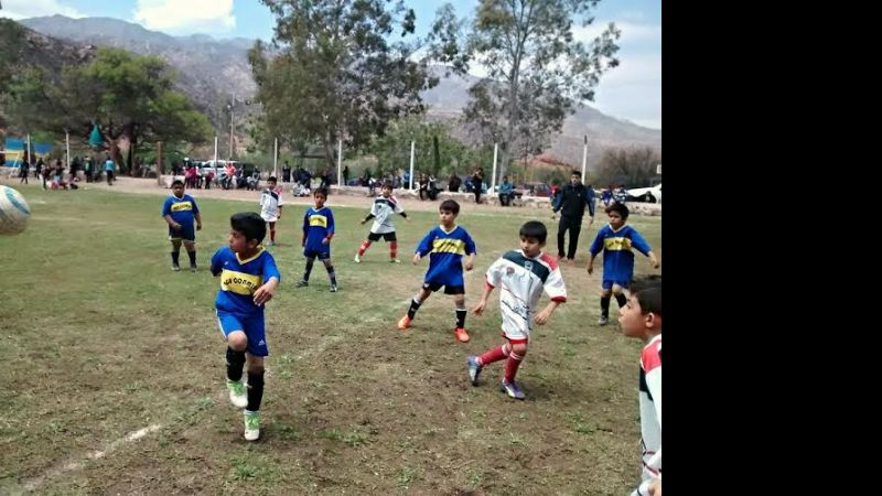 La Escuela de Fútbol “La Banda de River” visitó La Rioja