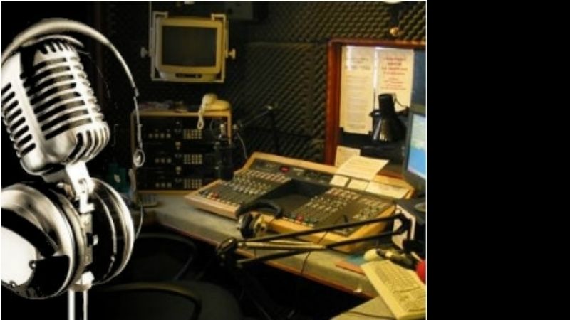 Campaña solidaria por el aniversario de Radio Universidad