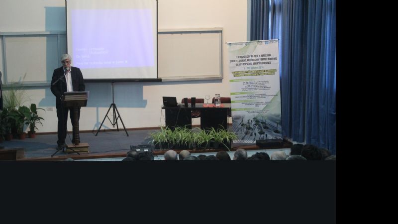 Iniciaron las Jornadas sobre diseño de espacios abiertos urbanos