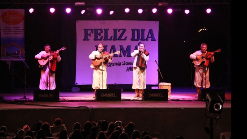 Un homenaje inolvidable para las madres de Santa María