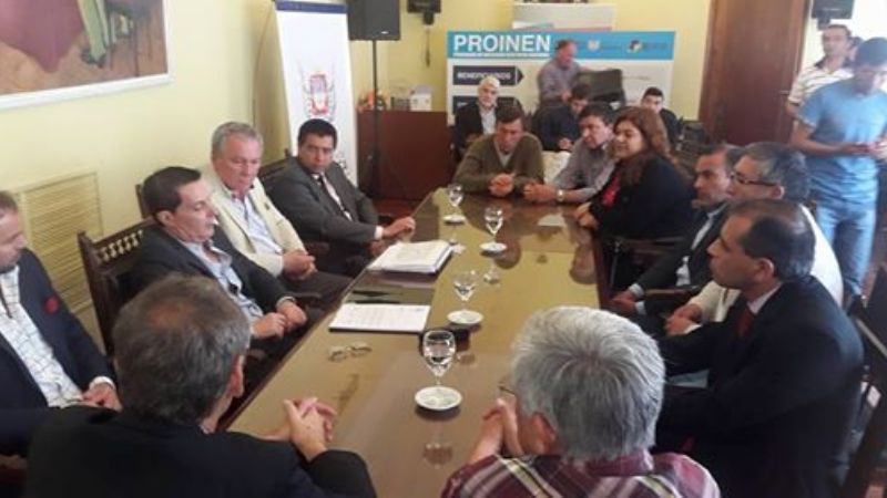 2500 luminarias nuevas para Valle Viejo