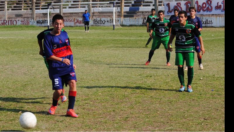 Los Sureños se aseguró entrar al “Petit” y digno adiós de Obreros