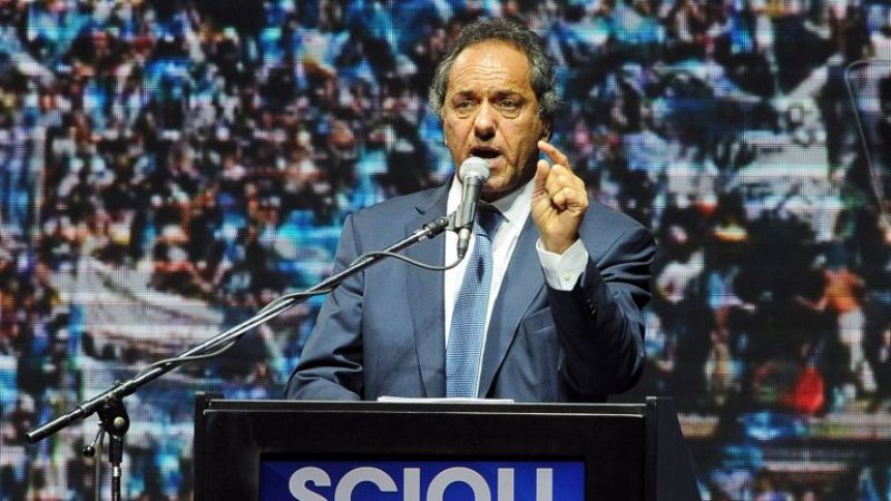Daniel Scioli prometió modificar el impuesto a las Ganancias