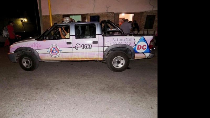 Entregan un móvil de Defensa Civil a la Municipaliad de Saujil