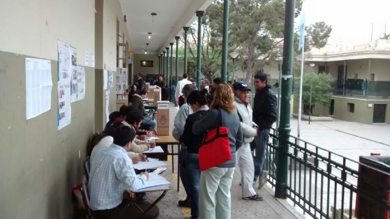 En la “Fray” ya concurren a votar