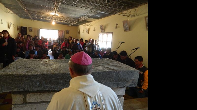 Consagran altar del templo de Minas Capillitas a más de 2.900 metros de altura