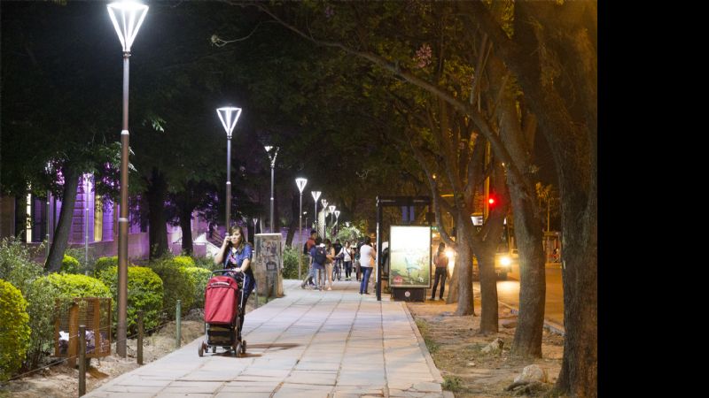 Instalación de 60 nuevas luminarias LED en la UNCa