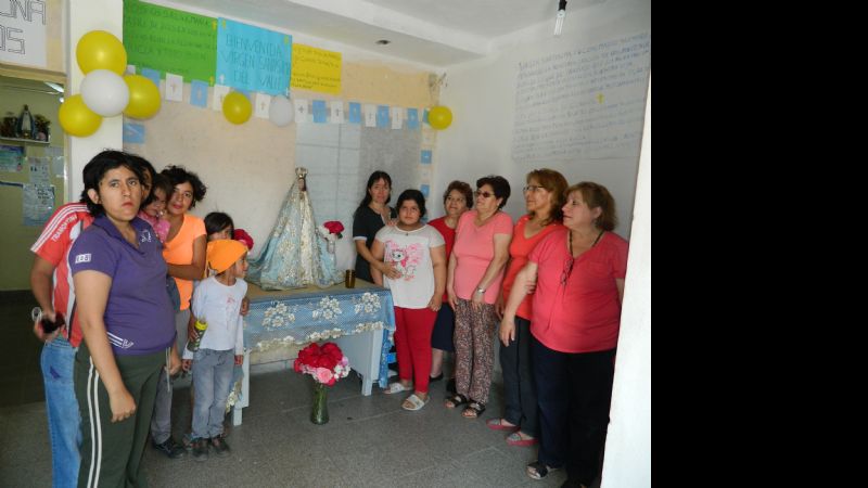 Reciben a la Virgen del Valle en la posta del barrio Islas Malvinas