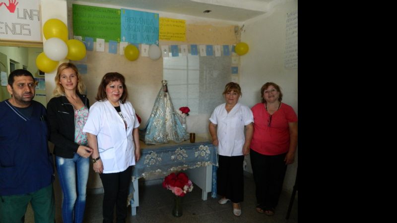 Reciben a la Virgen del Valle en la posta del barrio Islas Malvinas