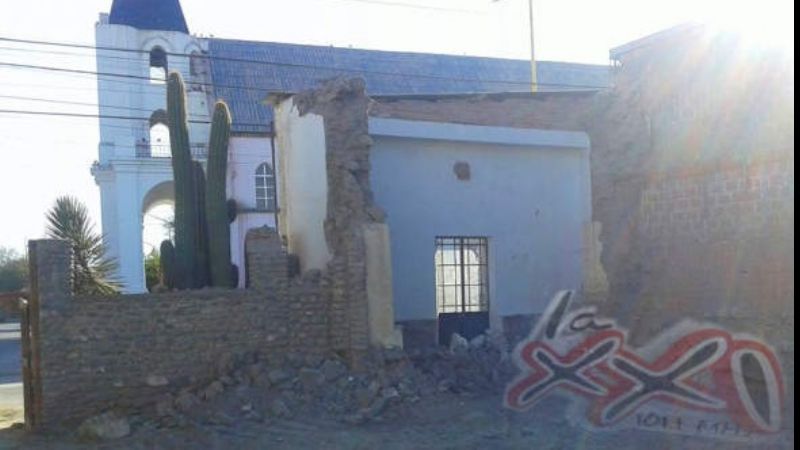 Tiran abajo histórica fachada en Saujil