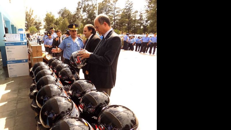 Equipan con más elementos de seguridad a la Policía de la Provincia