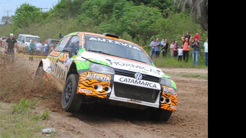 Augusto D’Agostini marcha al frente en la Copa Maxi Rally