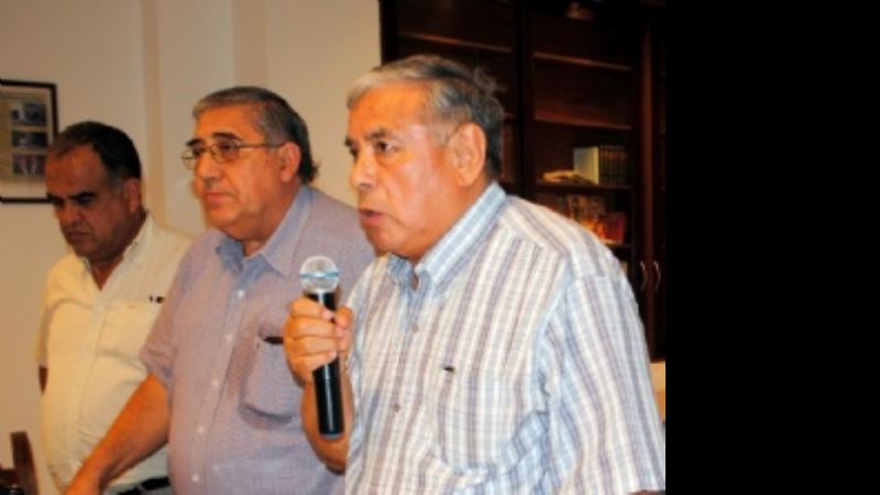 A los compañeros Antonio Caló, Hugo Moyano y Luis Barrionuevo