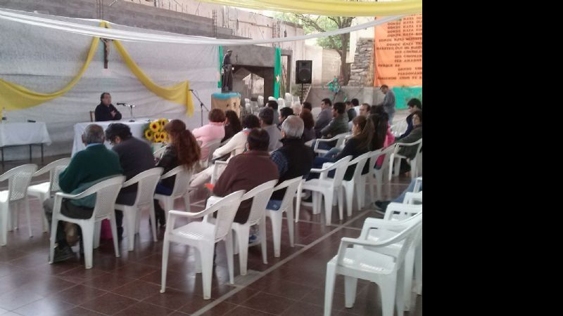 Presentan en Andalgalá la encíclica “Laudato Si” del Papa Francisco