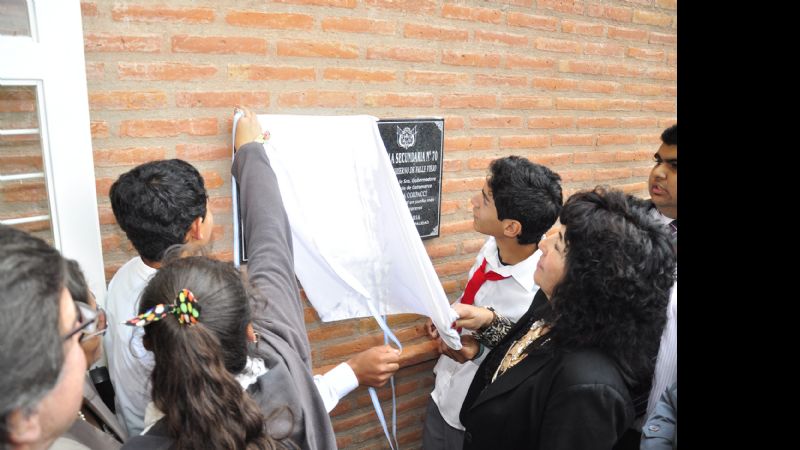 Inauguraron el edificio Escuela Secundaria N° 70 de El Bañado