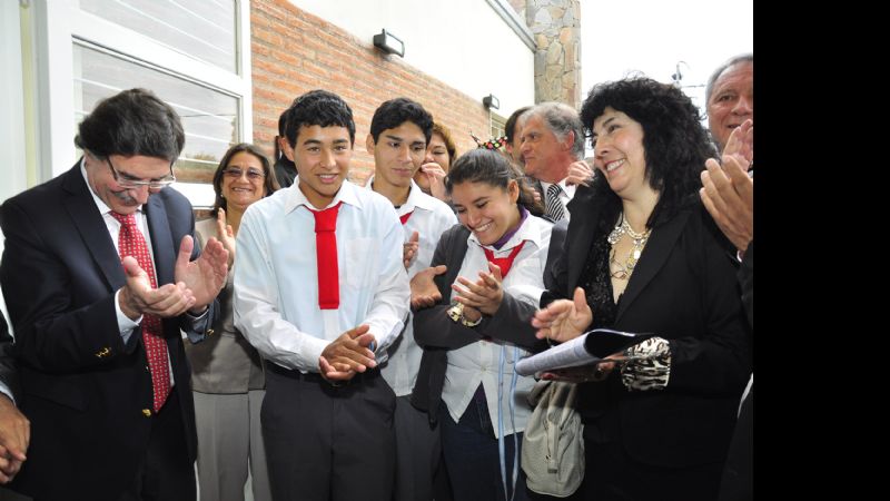 Inauguraron el edificio Escuela Secundaria N° 70 de El Bañado
