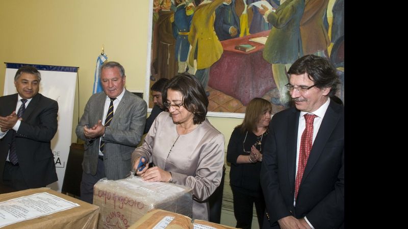 La Gobernadora en la licitación de la ruta Andalgalá – Belén