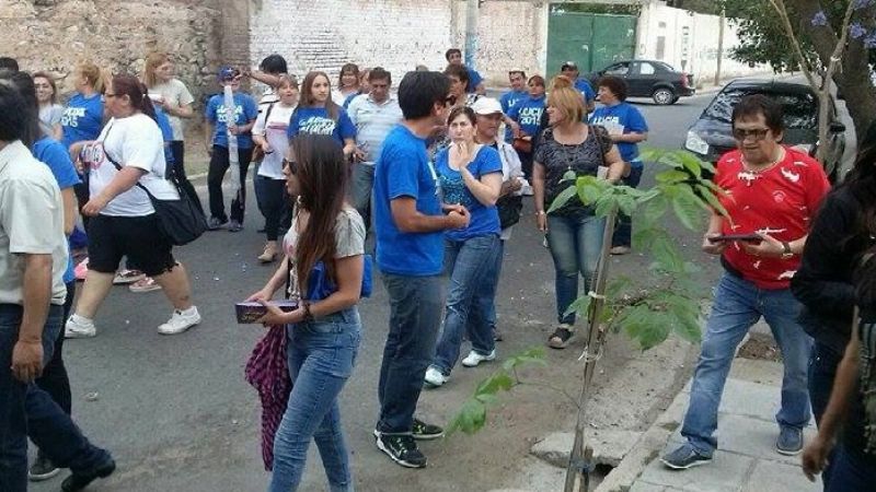 Díaz Martínez llevó la propuesta del FPV al Bº La Victoria