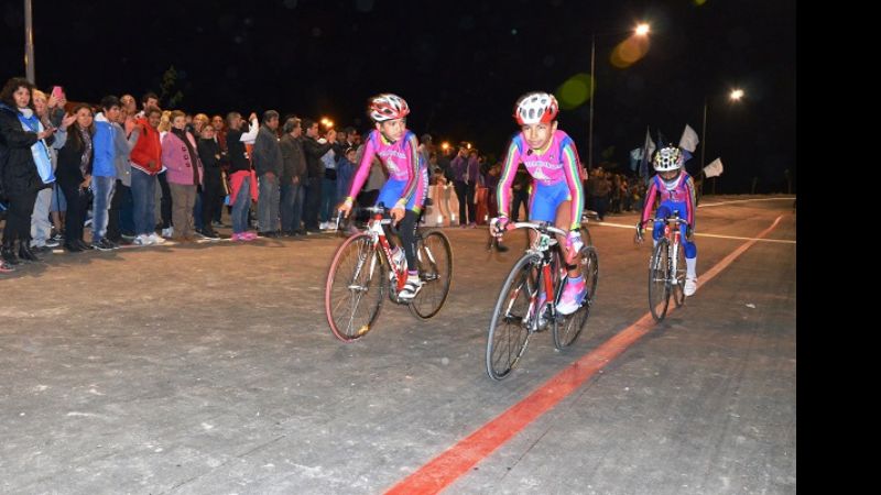 Se inauguró la pista de ciclismo