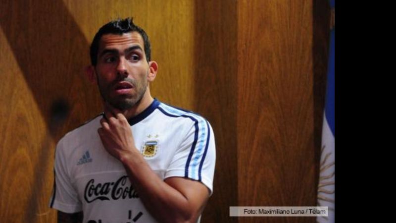Carlos Tevez se queda fuera del partido con Brasil, por una lesión