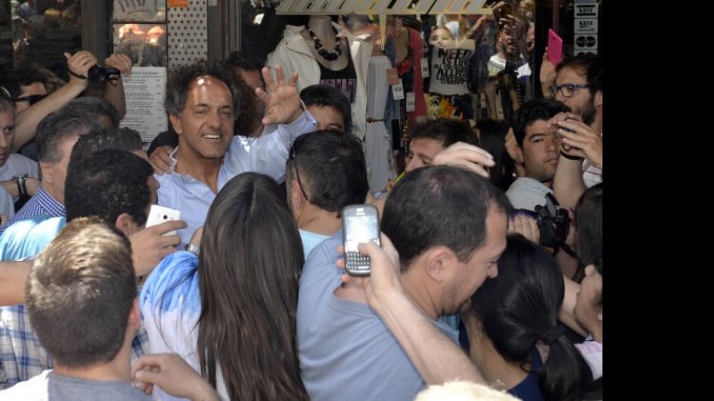 Scioli: "Macri mandó a callar a todos sus economistas"