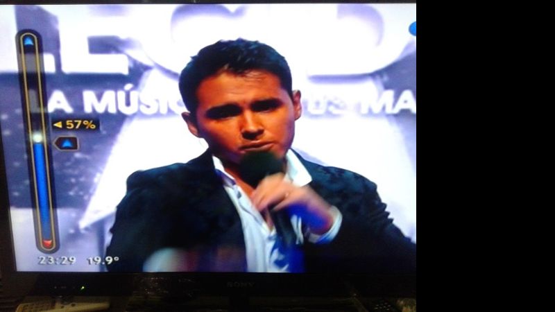 Nicolás sigue a paso firme