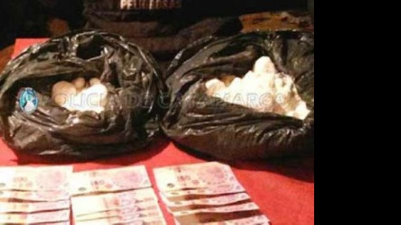 Denuncian aprietes a una detenida por drogas