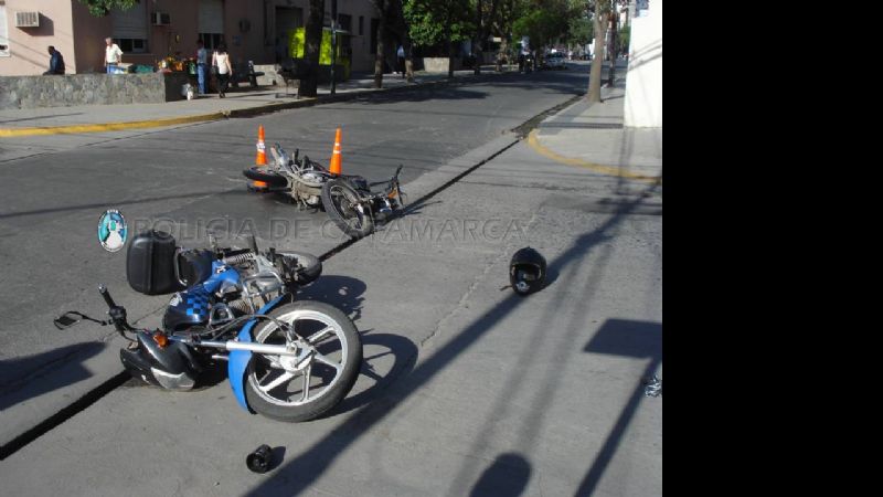 Chocaron dos motos en calles céntricas