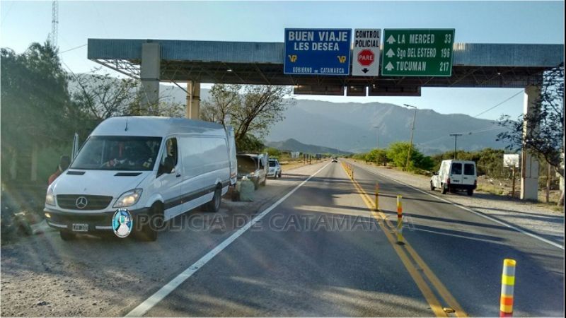 Se puso violento en un puesto caminero y fue detenido