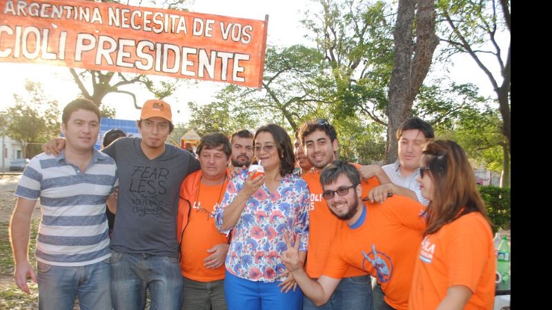 Lucía encabezó la autoconvocatoria de Catamarca en respaldo a Scioli