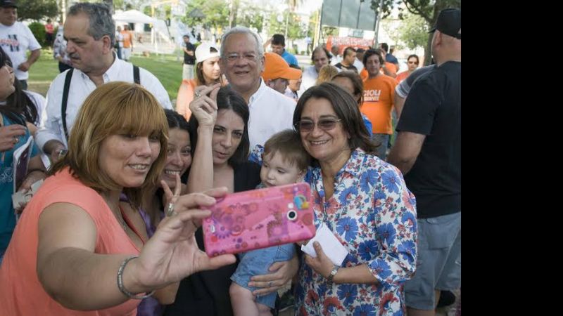 Miles de catamarqueños se manifestaron en apoyo a Daniel Scioli