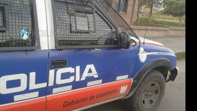 Detenido por agredir a un policía y dañar un movil