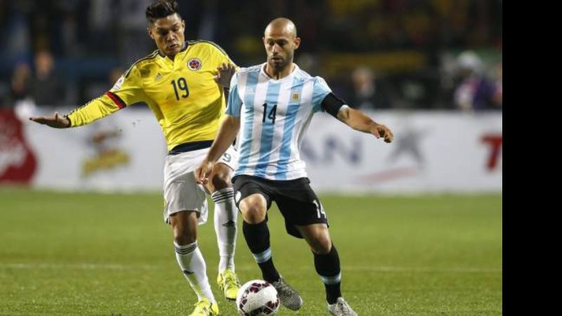 Con la urgencia de un triunfo, Argentina visita hoy a Colombia