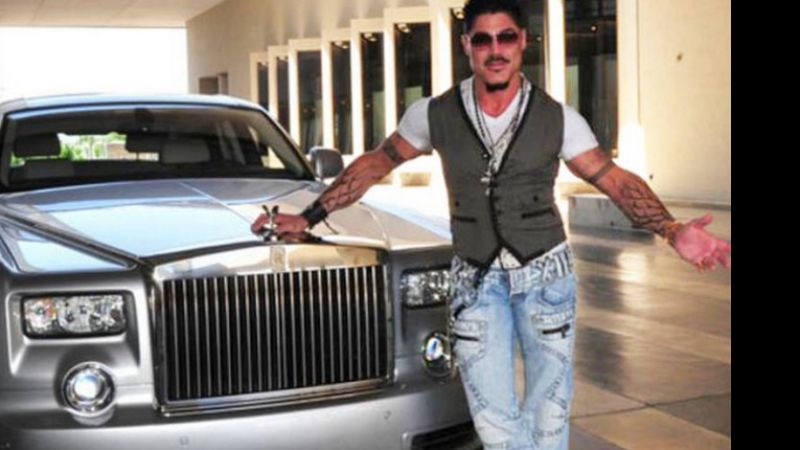 Así es el lujoso Rolls-Royce que vende la familia de Ricardo Fort