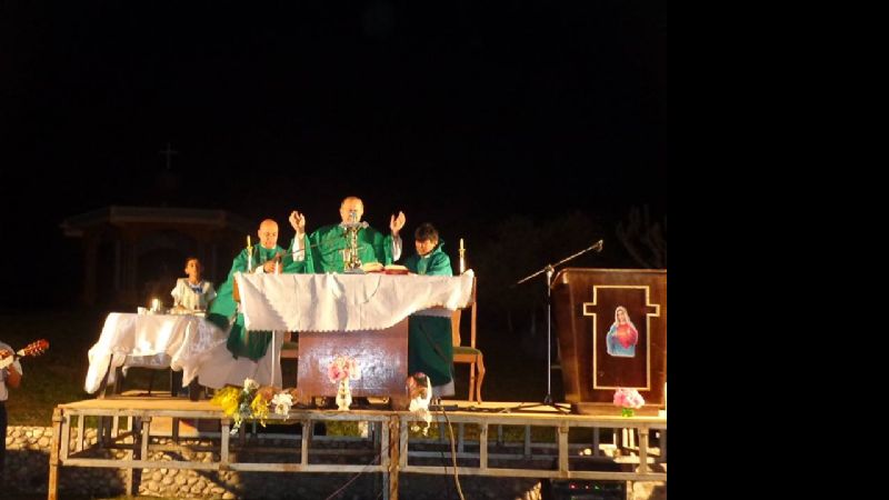 Bendicen el monumento de La Piedad en Achalco