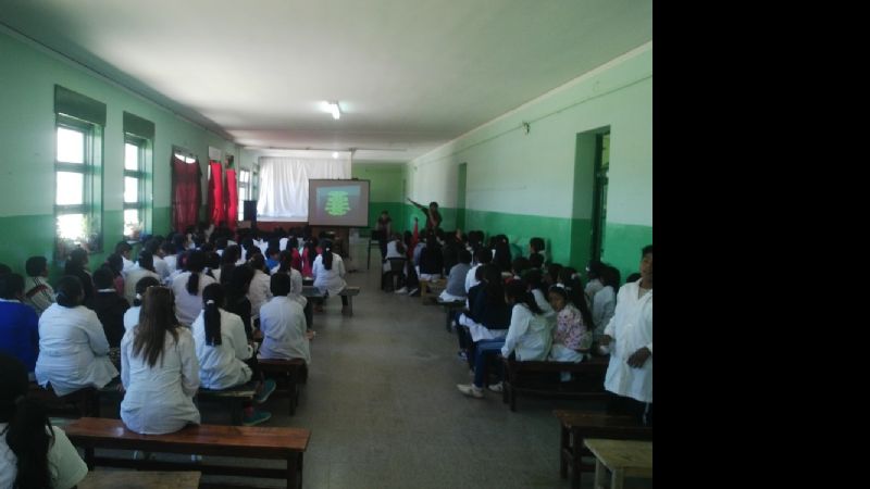 Exitosas charlas para prevenir las sustancias tóxicas en los jóvenes