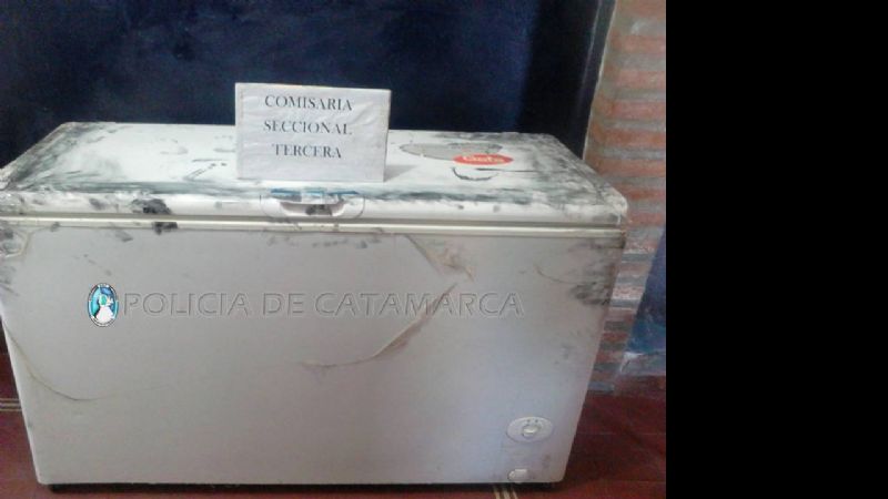 Aprehenden y demoran a jovencitos con un freezer robado