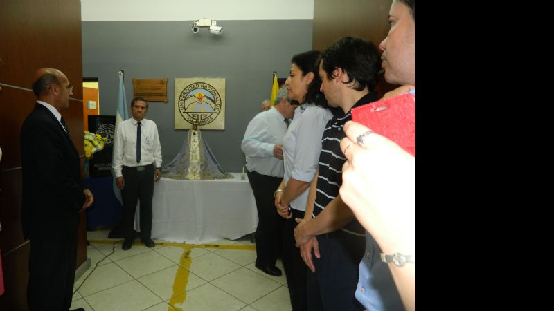 La Virgen del Valle fue homenajeada en Casa de Gobierno, Rentas y el Rectorado de la UNCA