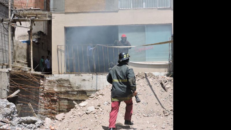 Incendio en un edificio del centro de la Capital