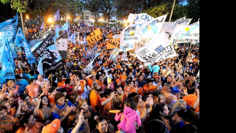 El FPV realizó el cierre de campaña en apoyo a Scioli