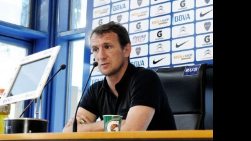 Arruabarrena afirmó que dejará su cargo si Angelici no es reelegido