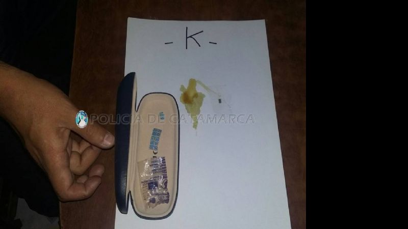 Desbaratan un punto de venta de droga en Av. Belgrano