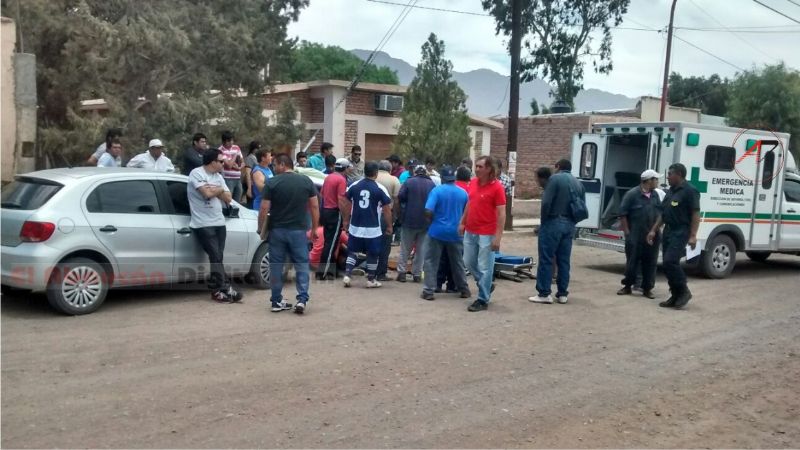 Una adolescente herida tras ser embestida por un auto en Fiambalá