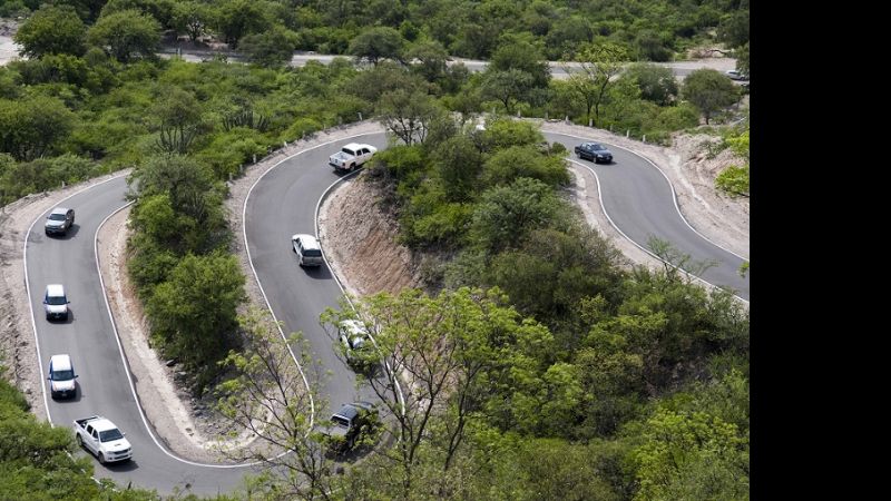La Gobernadora inauguró la nueva ruta de la Cuesta de Los Ángeles