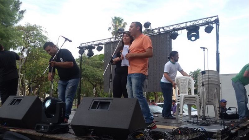 Colorida muestra de los Centros de Actividades Juveniles