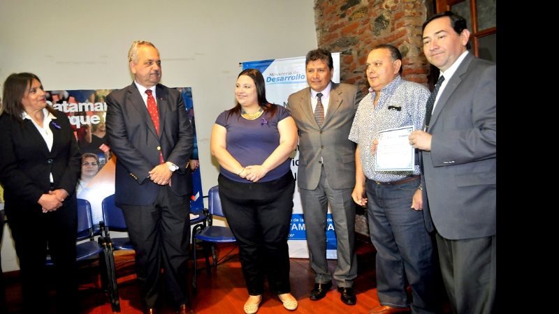 Reconocimientos por el “Día Internacional de la Eliminación de la Violencia contra la Mujer”